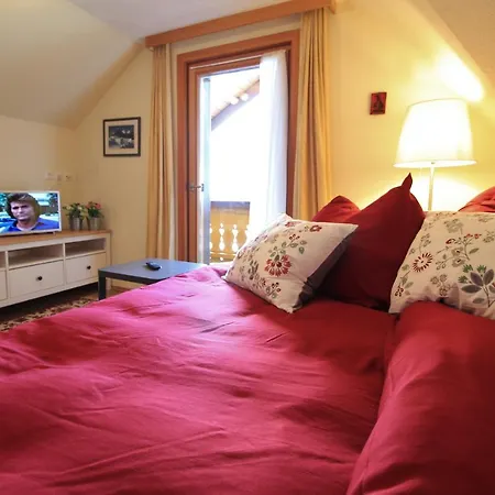Schwalbennest Chalet *
